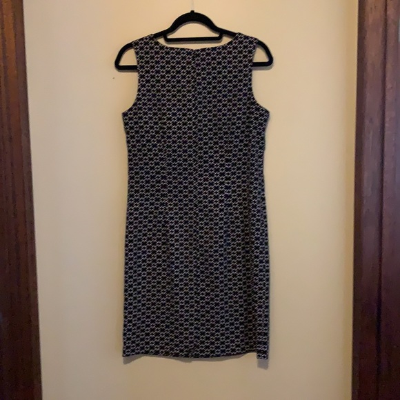 Dress - Picture 5 of 6